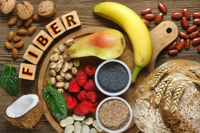 The Role of Fiber in a Healthy Diet – Benefits, Sources & Tips